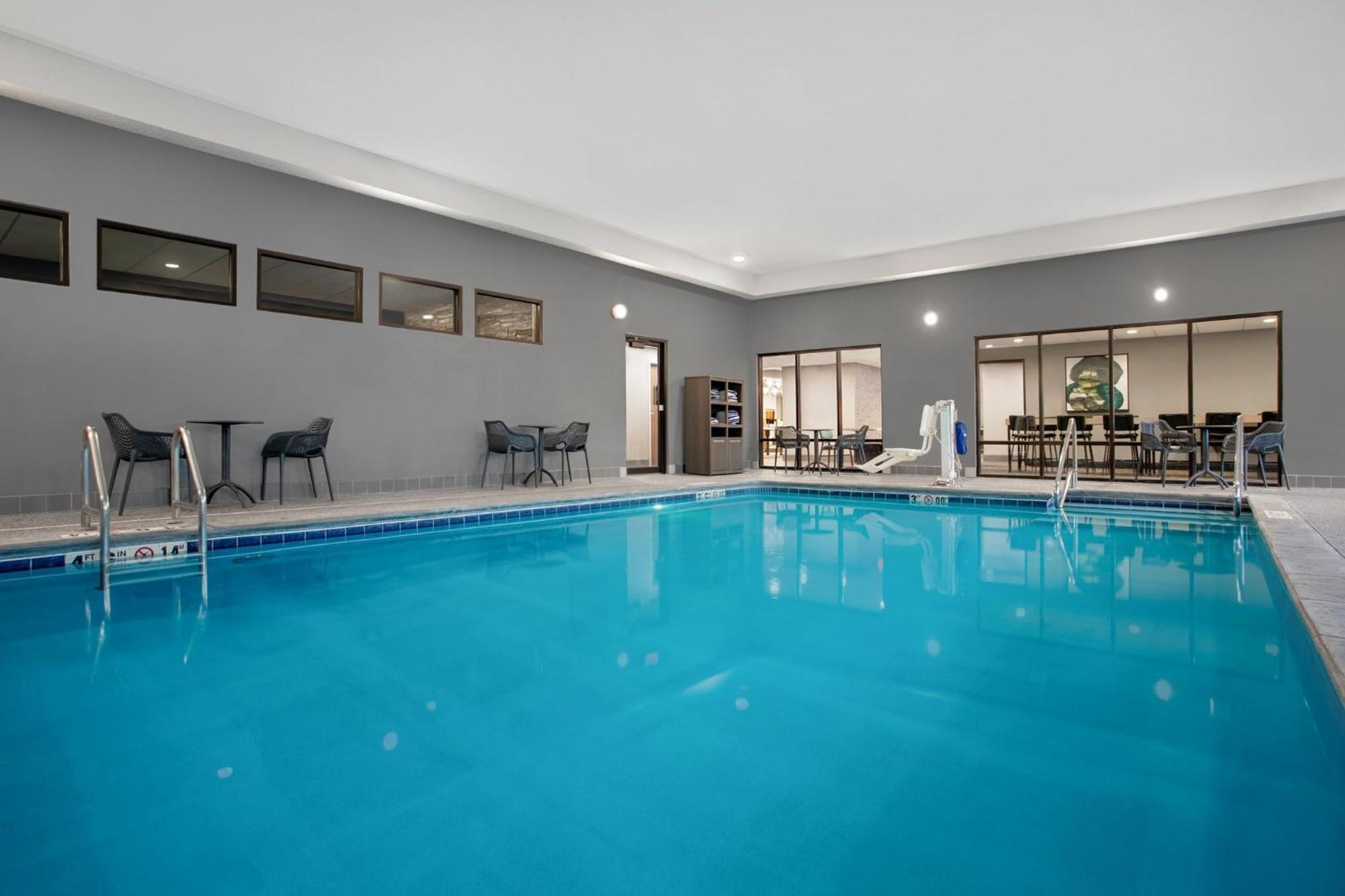 Holiday Inn Coralville - Iowa City By Ihg Bagian luar foto