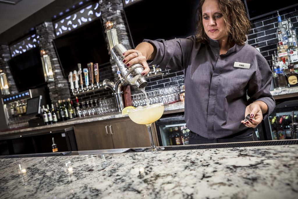 Holiday Inn Coralville - Iowa City By Ihg Bagian luar foto